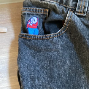 Big boys svart Xs - Säljer mina big boys för att jag inte änvänder längre 9/10 skick gamla loggan. Pris kan diskuteras om snabb affär