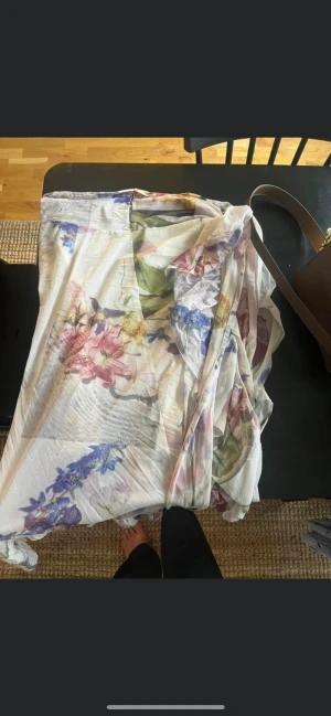 Kjol Ganni - Fin kjol i mesch från Ganni. oanvänd. 