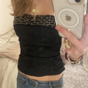 Fest bandeau topp - Jättefin festtopp!!!