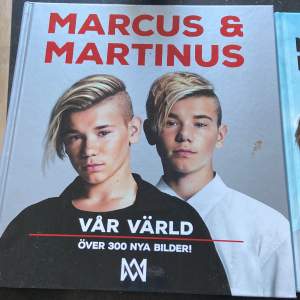 Säljer 2 mörker från Marcus & Martinus 