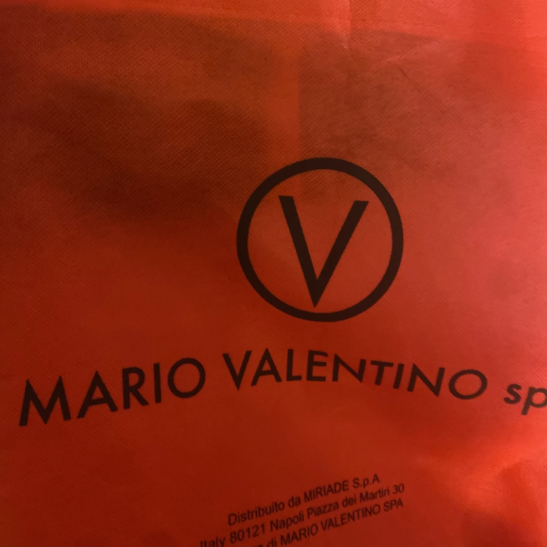 Äkta valentino väska - 91