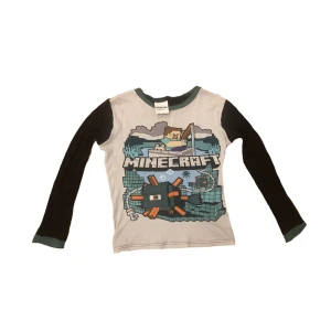 Minecraft topp - Skön minecraft topp från mojäng med fina färger💋 sitter bra💯 hör av dig om frågor❤️🙏