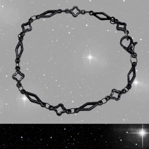 Handgjort armband  - Unik handgjort armband 🖤Material-kedja-zinklegeringar. Längd: 17cm. 120kr