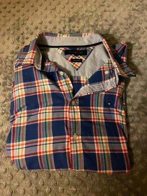 Skjorta  - Nästan nya 