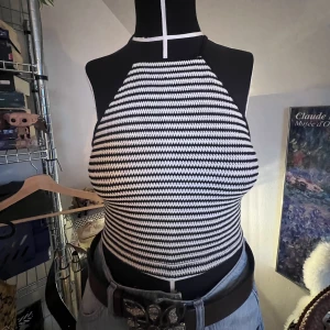 Randig sommartopp - Supersöt randig topp som är supersnygg till sommaren!