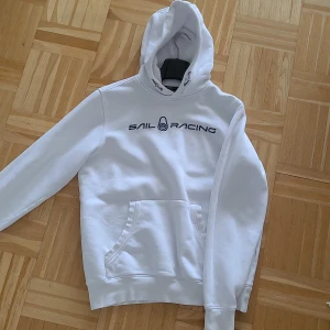 Sail racing hoodie - super fint skick använd fåtal gånger 