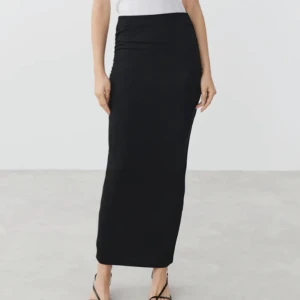 Långkjol - Säljer då den sällan används💕