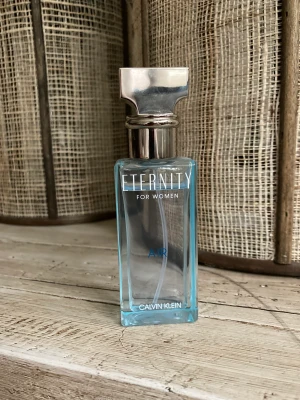 Calvin Klein parfym - Nästintill oanvänd