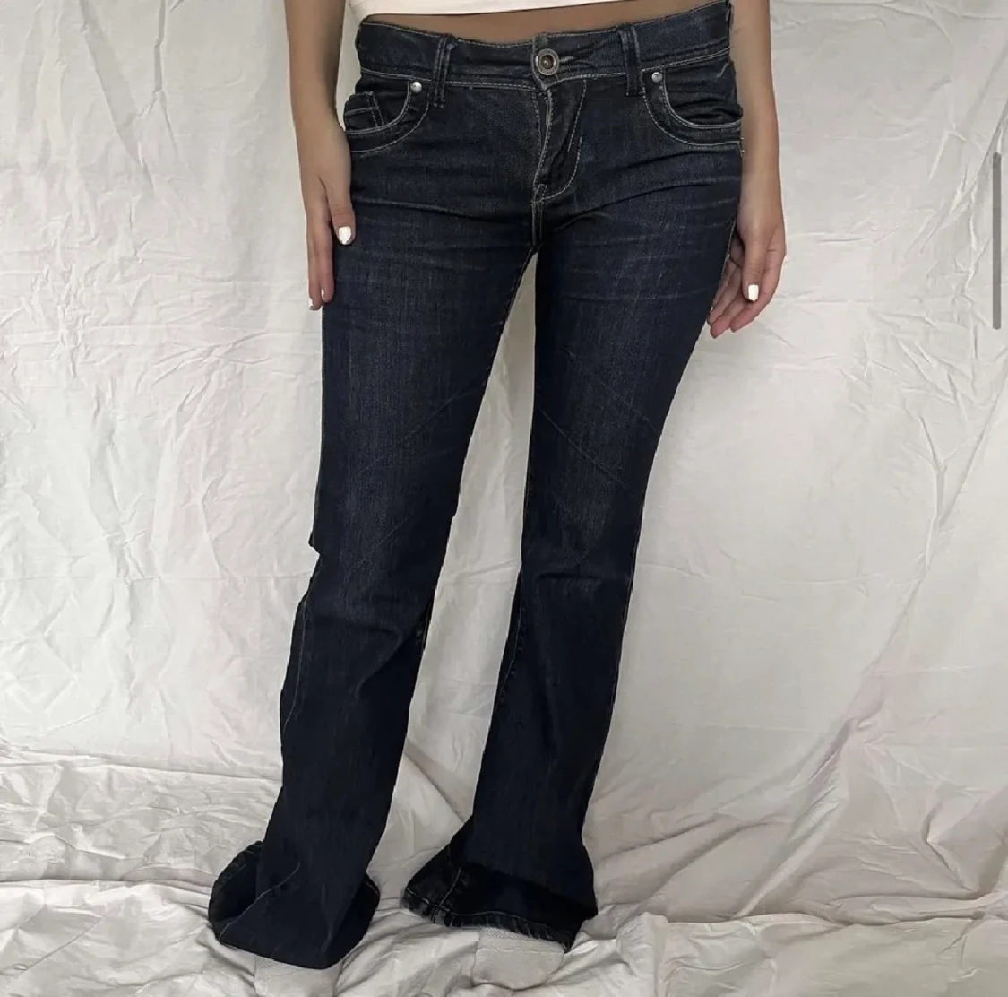 Low wait bootcut jeans 