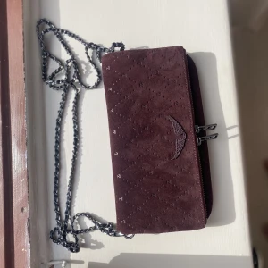 Fin Zadig väska  - Nu säljer jag min fina Zadig väska. Använd ca 2-3 gånger&modellen går inte att få tag på längre. Priset kan kanske prutas.