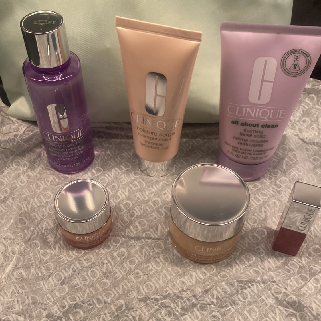 CLINIQUE HUDVÅRD NYTT