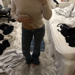 Lågmidjade jeans - Så snygga och as coola fickor!! Från roxk&republic!🩷 