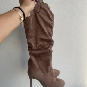 Mockaskor med klack  - Köpta på zalando, aldrig använda utan bara testade hemma 