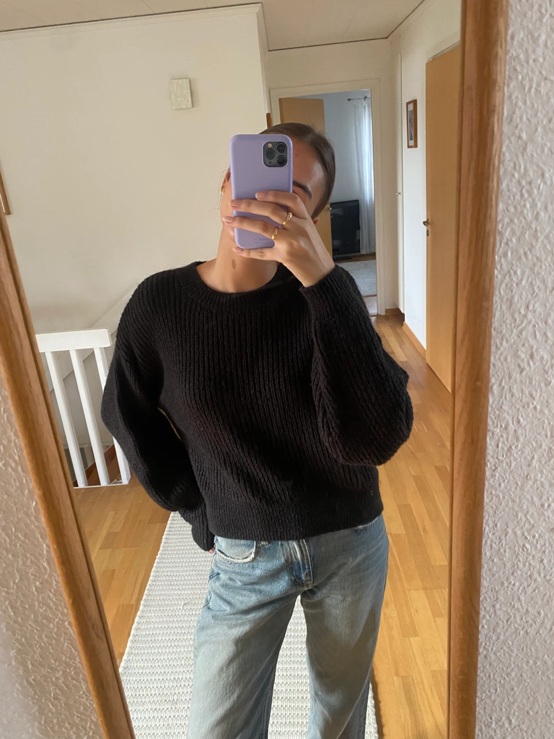 Svart stickad tröja 