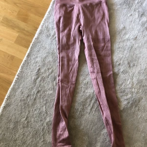 Stronger byxor - Nästan oanvända stronger byxor, använda fåtal gånger. 