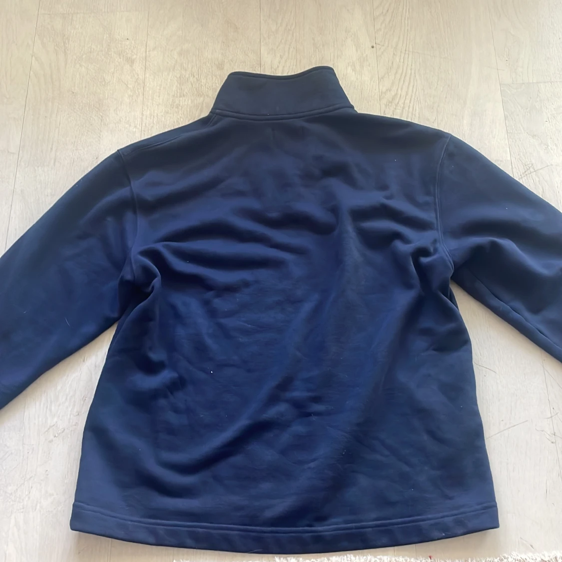 Blå tröja - 90