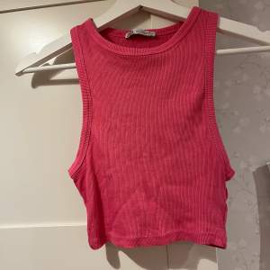 Superskönt linnen från Zara och H&M (de rosa o vita e från zara och svarta ifrån H&M) 1 för 50 2 för 90 3 för 120
