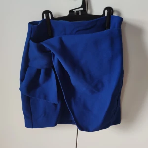 Zara skirt - Mini skirt, in good shape.