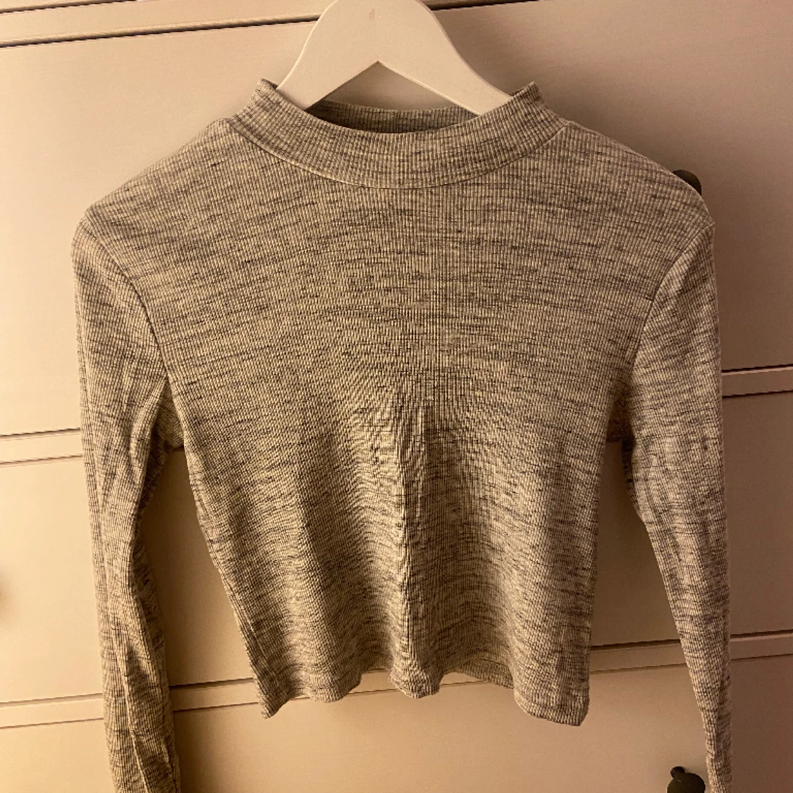 Grå tröja🤍 - 90