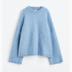 Mohair stickad tröja - Sälje min fina blå mohair stickade tröja! I jätte bra skick, oanvänd !❤️❤️ Slutsåld 