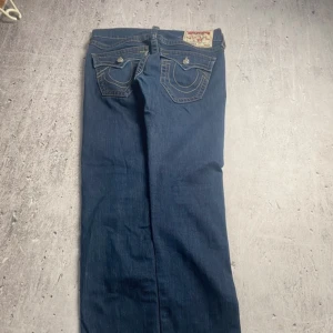 True religion jeans  - Användna typ 3 gånger så skulle säga i princip nyskick, inget söndrigt, äkta såklart 
