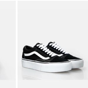 vans - helt oanvända vans skor i str 36!! Säljer då dom tyvärr inte kommer till användning. Nypris 899🥰
