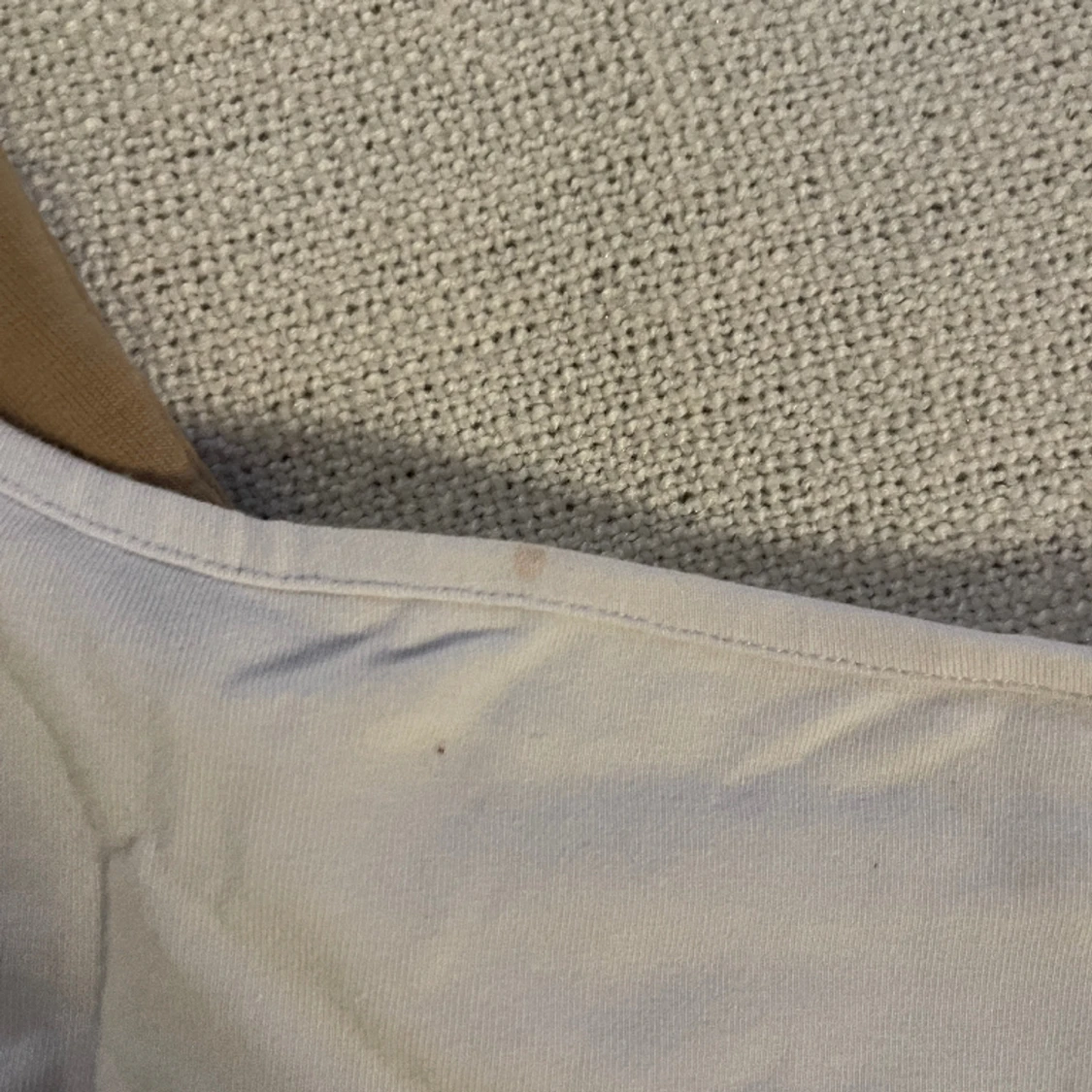 2 ”bralettes”/croptops - 90