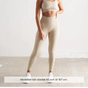 icaniwill tights - träningstights från iciw! nästintill aldrig använda då jag har för många. nypris: 599kr, i perfekt skick! 