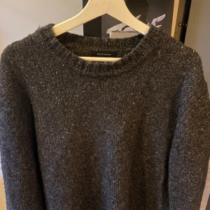 Paul and Friends sweater - Jättebra skick, storleken är XL men sitter som L. Pris kan diskuteras!