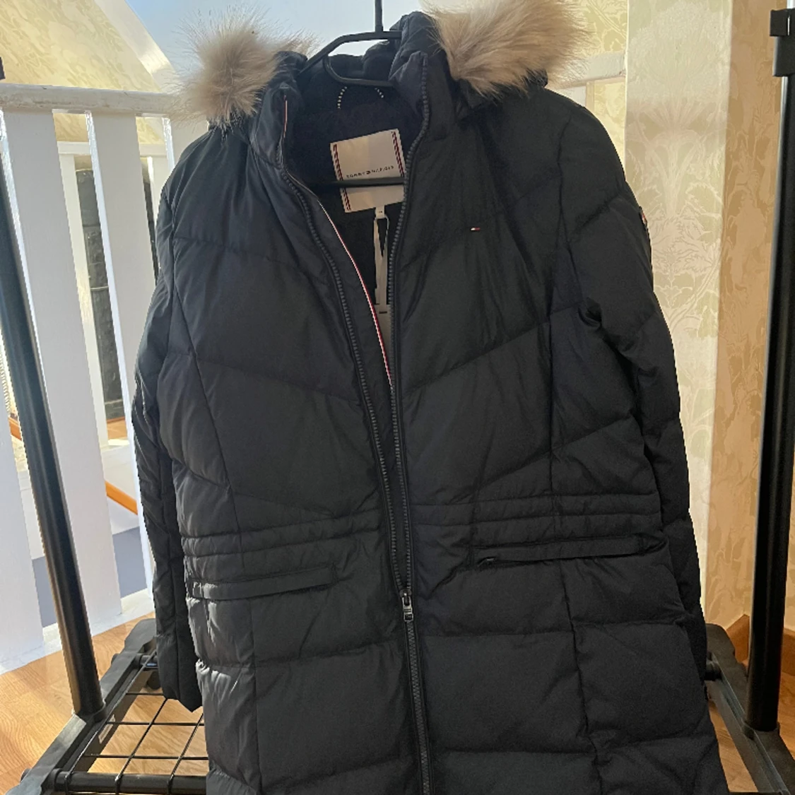 Ny Tommy Hilfinger jacka 