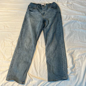 Levis jeans - Ett par snygga Levis jeans. Storlek S. Pris går att diskutera😁