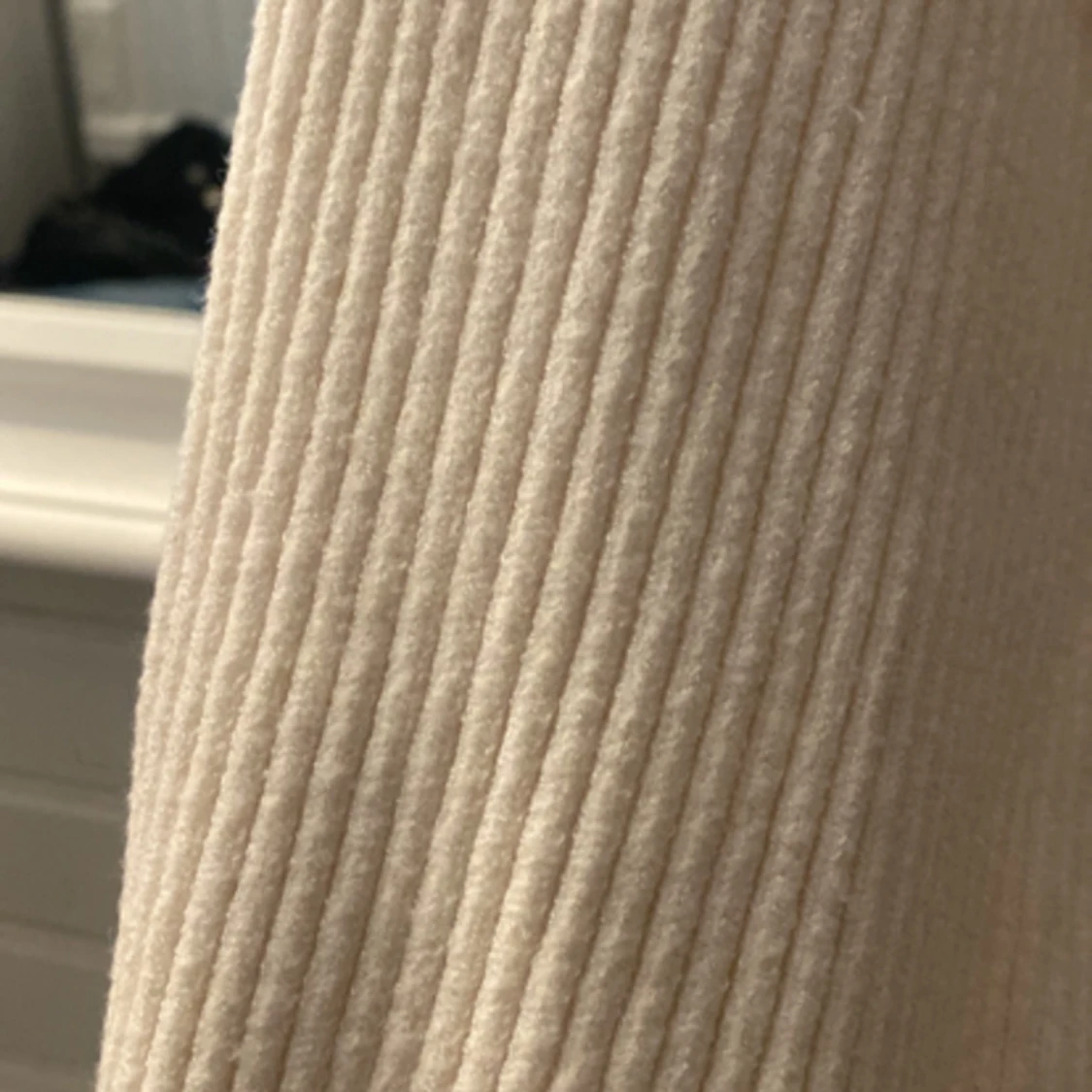 Vit stickad tröja  - 90