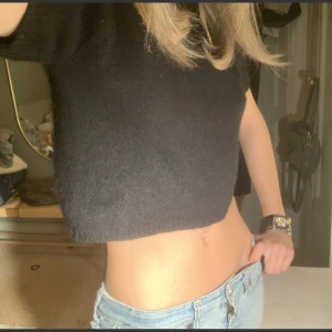 Ulltröja - Skit söt kroppad extremt mjuk ull och angora tröja, inte nopprig alls osv 🫶🏼