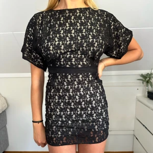 Spetsklänning - Finaste klänningen någonsin😫😫😫