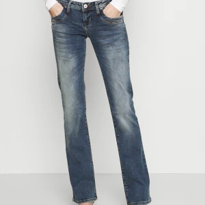 LTB jeans - Hejhej!! Säljer dessa supertrendiga Jens från LTB då de inte kommer till användning☺️❣️ !! Endast testade!!