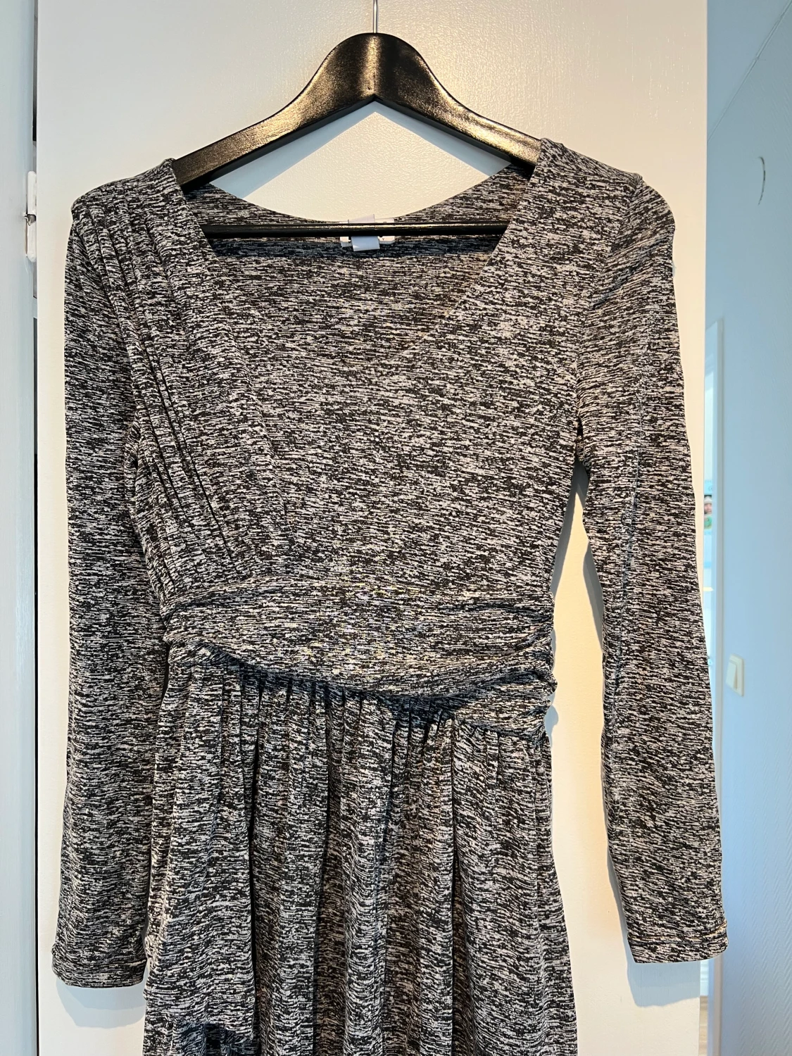 Klänning i mjukt bomullstyg