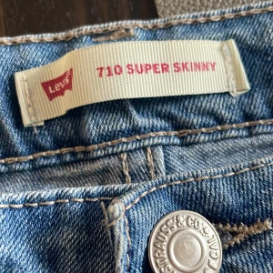 Levis Jans - Barn jeans stl 152. I fint skick knappt använda. 250kr