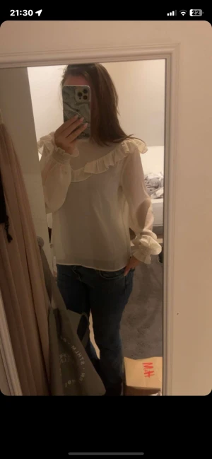 blus  - säljer min blus från bik bok då jag aldrig använt den 