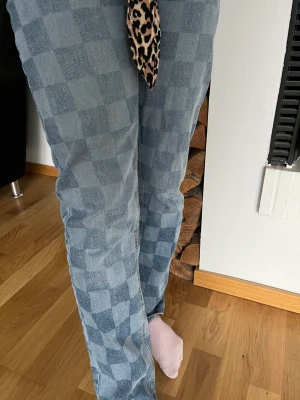 Kappahl byxor  - Ny köpt men passade inte, kunde inte lämna tillbaka den pga att jag reste och 30 dagars garantin va slut 