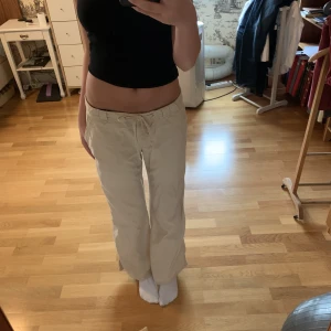 Linnebyxor - Snygga linnebyxor, som tyvärr är för korta för mig:( i bra skick