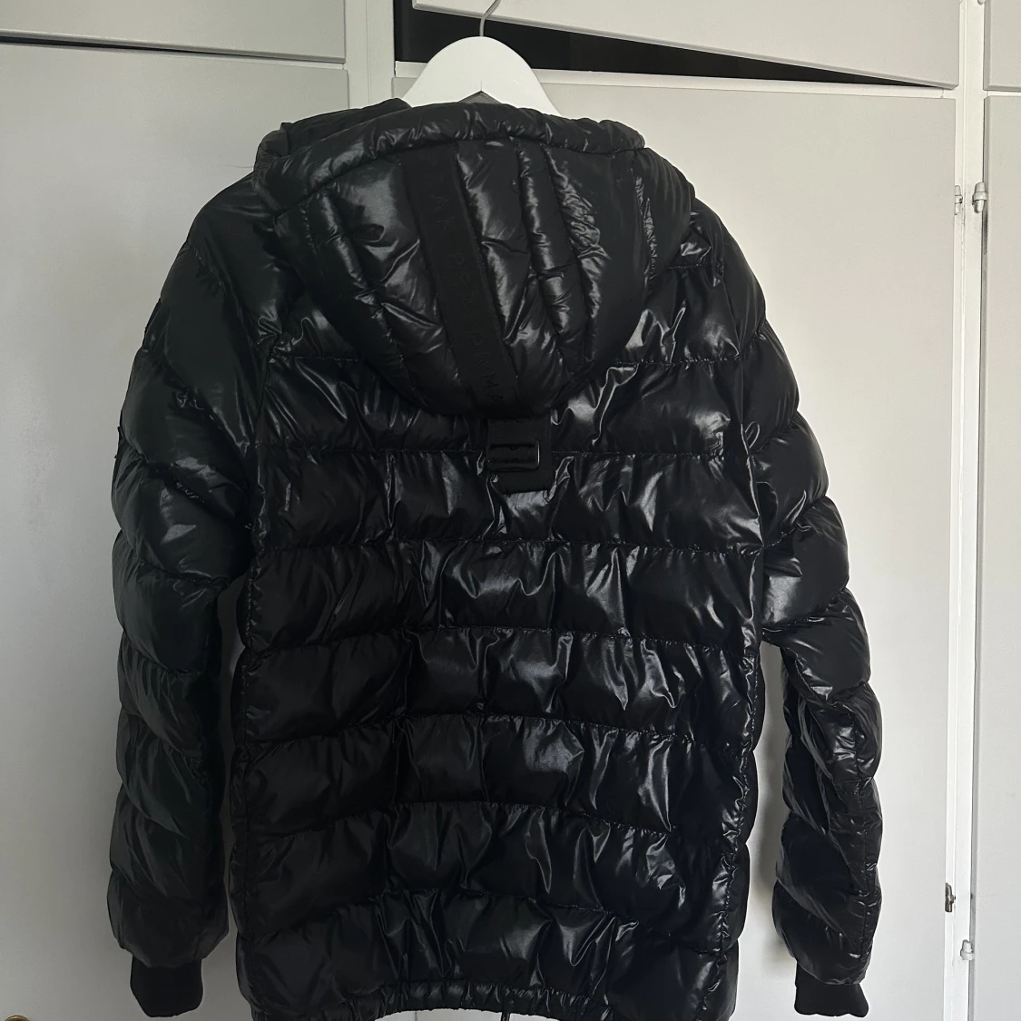 PEAK PERFORMANCE jacka storlek M - 90