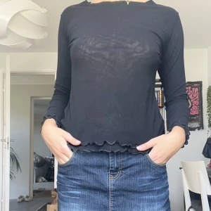 Svart meshtopp - Svart meshtopp köpt på humana💓