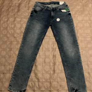 Super soft och strechy jeans från lindex. Ny med lappar