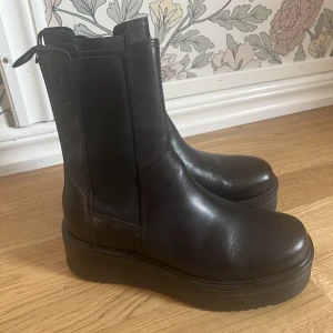 Vagabond boots - Snyggaste bootsen någonsin säljs pga av fel storlek… Har bara använts en gång vilket gör att de är i nyskick! 🌟Köptes för 1500 och säljs för 800🙌🏽 