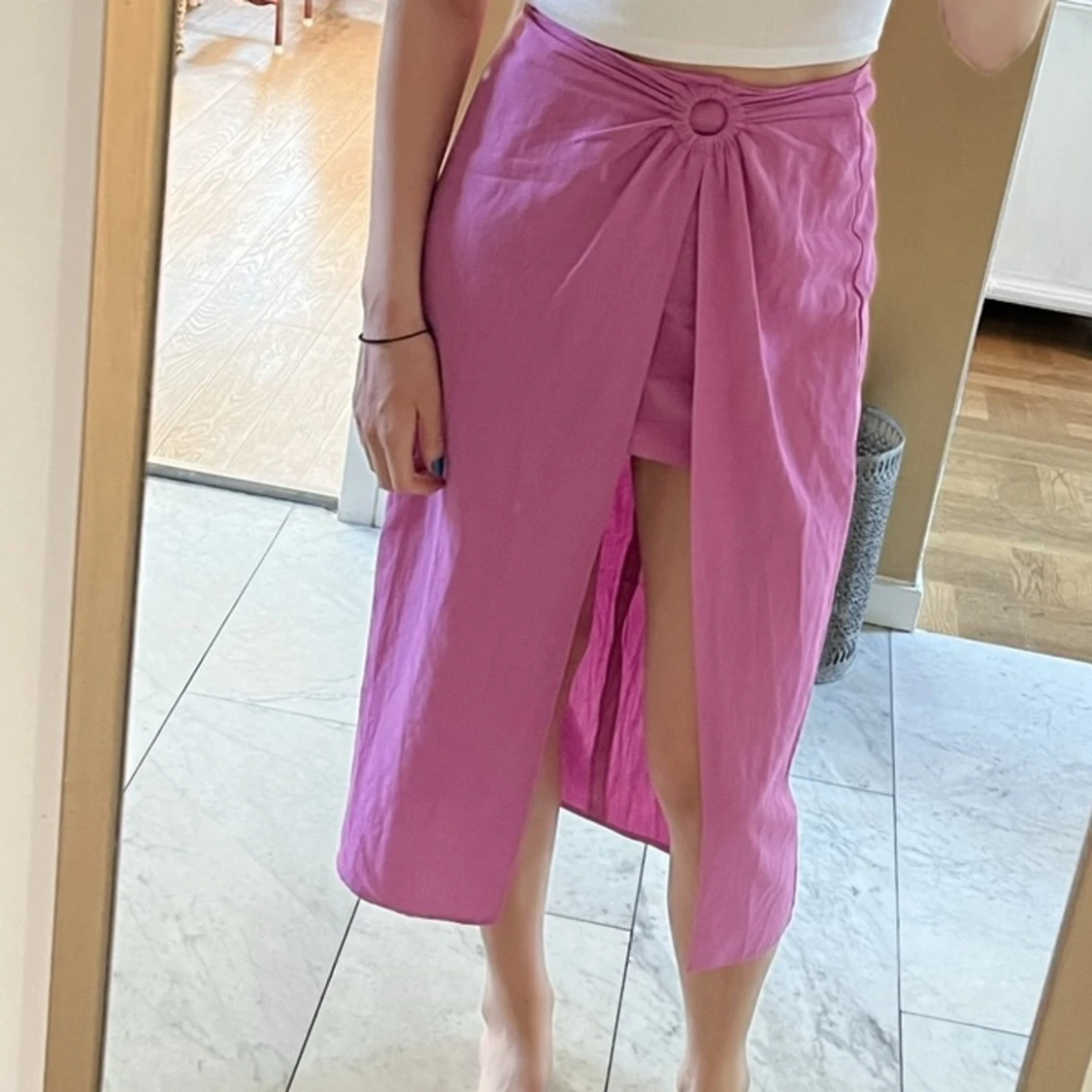 Kjol från pull & bear. Storlek M