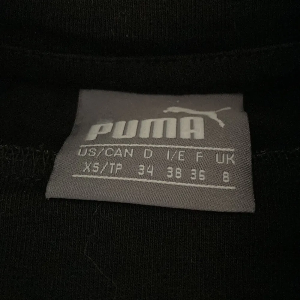 Super bra träningtröja från Puma!💕 priset kan diskuteras.. Hoodies.