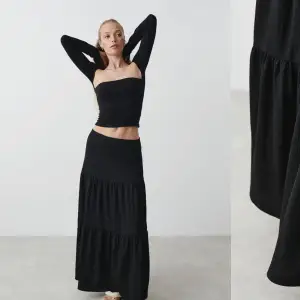 Jag säljer min maxi kjol för att jag köpte den i för stor storlek💗