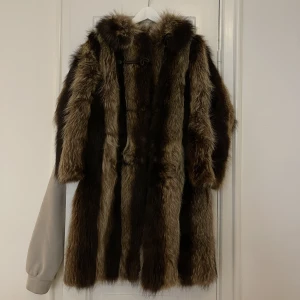 Pälsjacka - Vintage äkta pälskappa. Sitter som storlek M/L