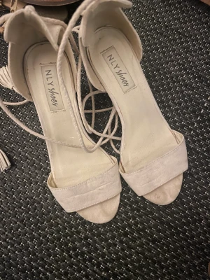 Klackskor från Nelly  - Använda två gånger
