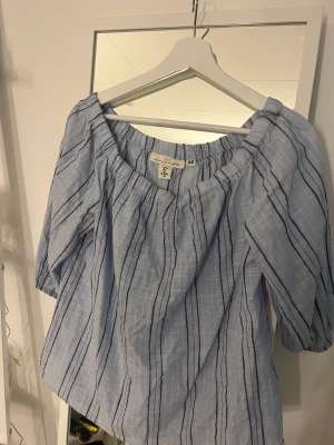 Tröja  - Söt tröja, mycket bra skick